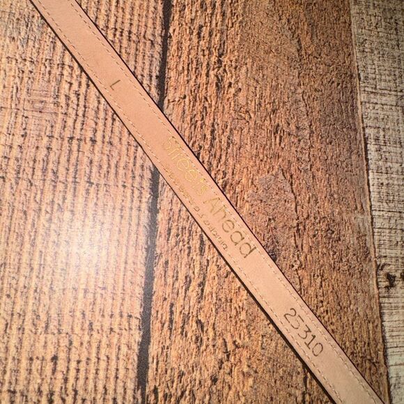 Streets ahead cream colored skinny thin belt L - Picture 9 of 13